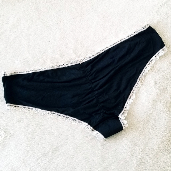 Victoria's Secret Vintage Lace Soft Cotton Modal Hiphugger Panty NWT Black - Picture 7 of 12